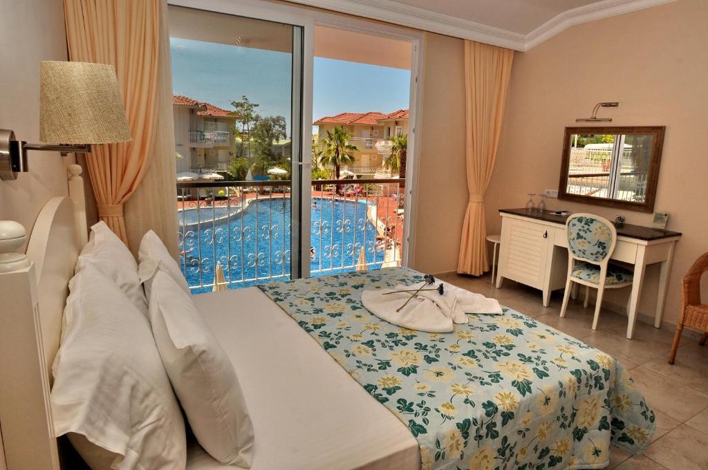 The Blue Lagoon Deluxe Hotel Ολουντενίζ Δωμάτιο φωτογραφία
