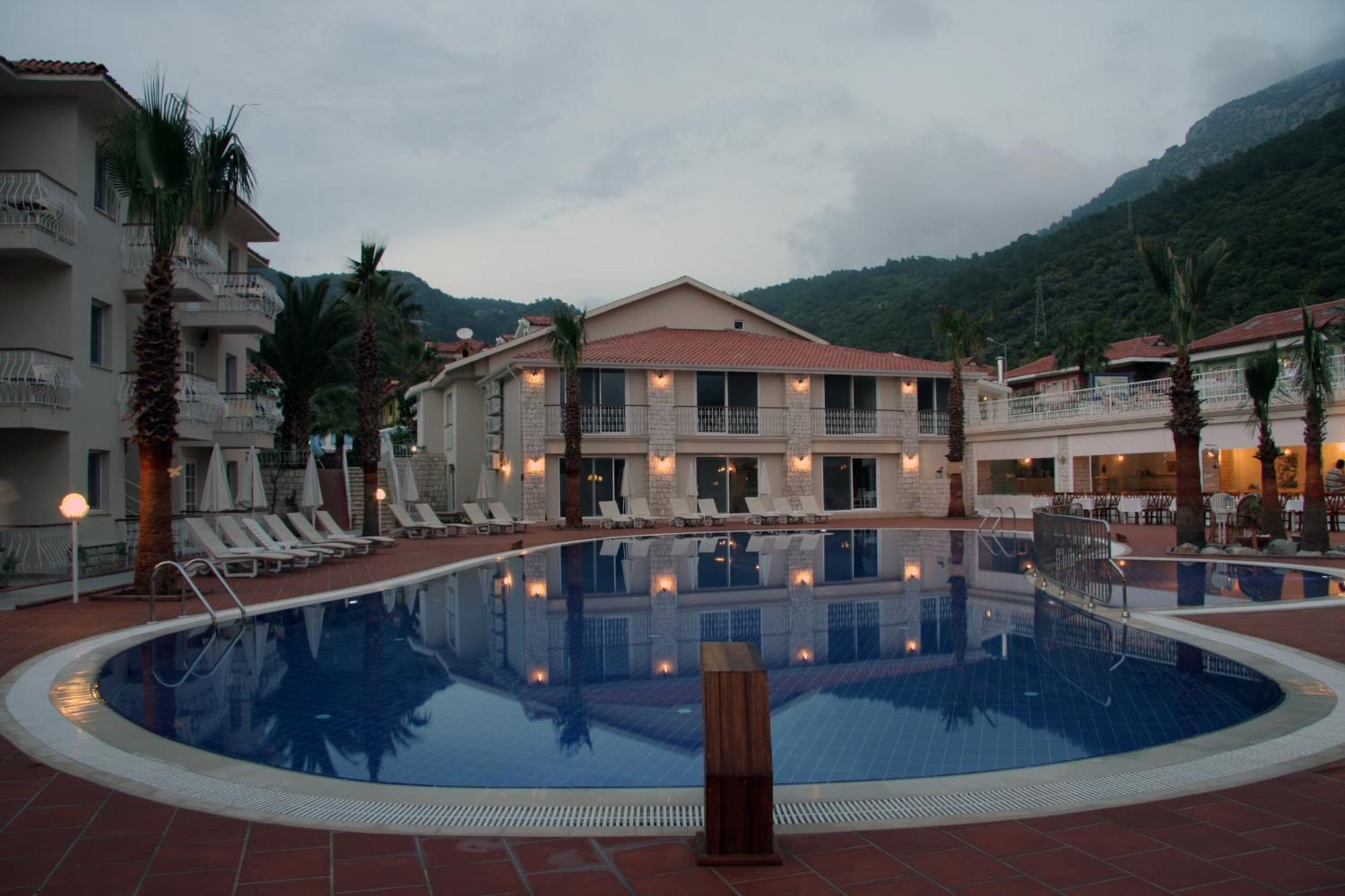 The Blue Lagoon Deluxe Hotel Ολουντενίζ Εξωτερικό φωτογραφία