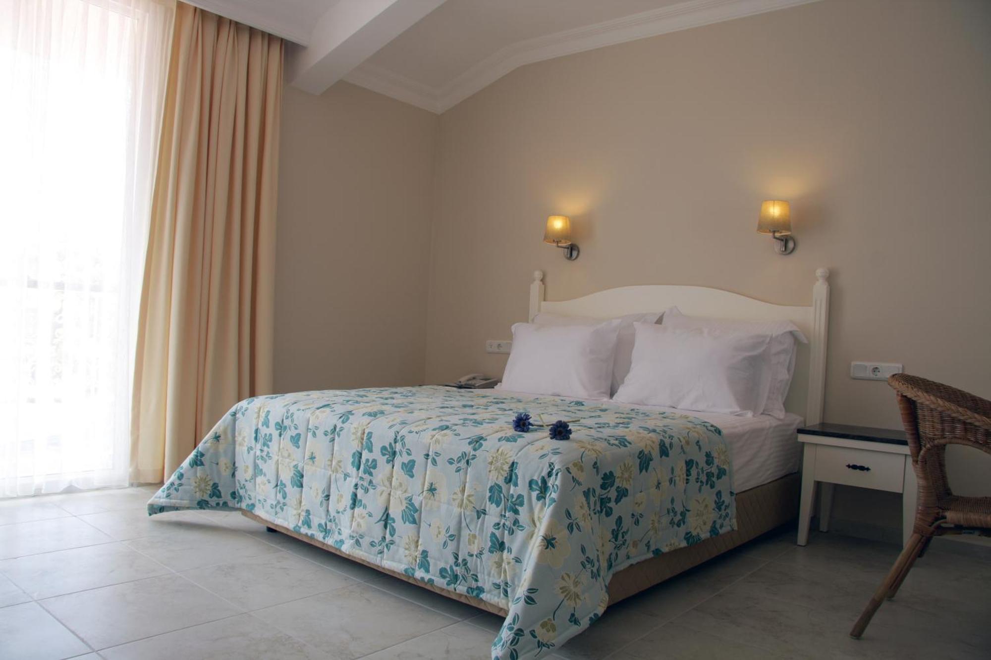 The Blue Lagoon Deluxe Hotel Ολουντενίζ Εξωτερικό φωτογραφία